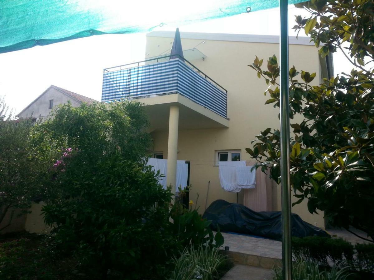 Apartments Ljubica Biograd Na Moru Ngoại thất bức ảnh